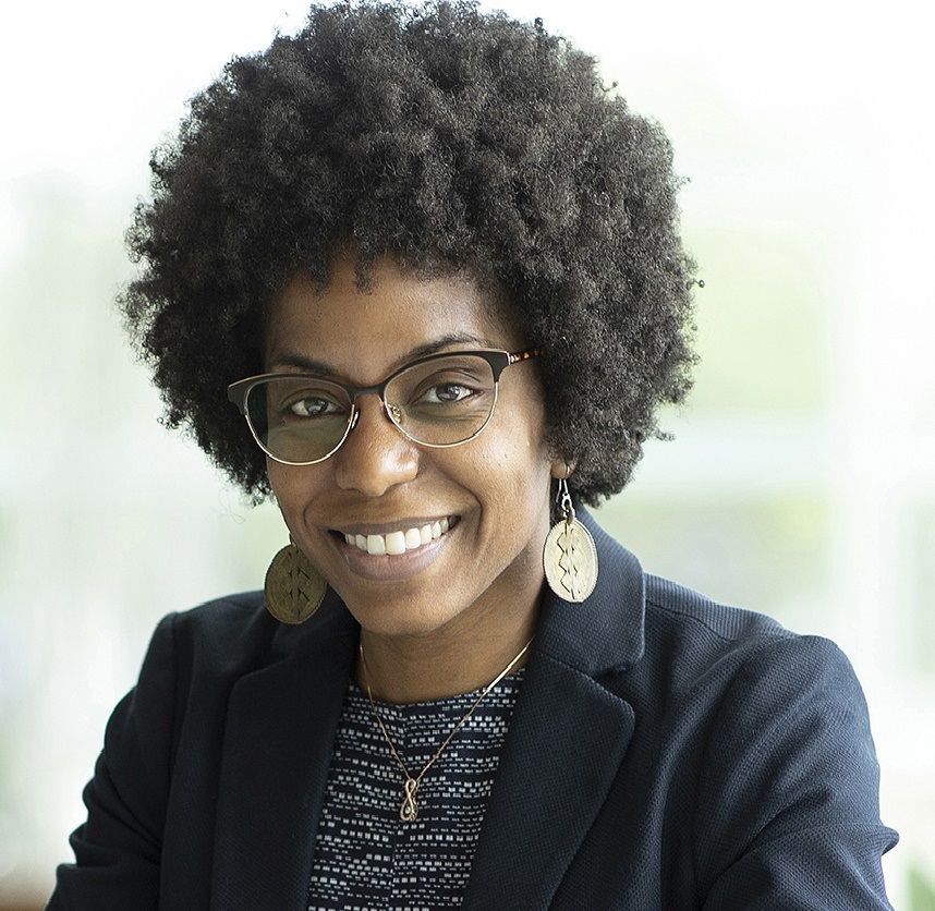 Dr. Maisha T. Robinson